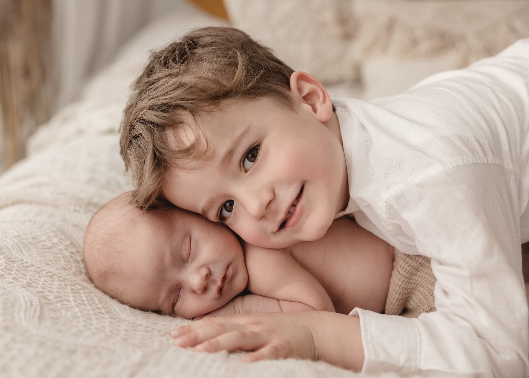 Newborn Shooting heller Hintergrund Styling